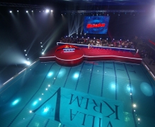 Впервые в Украине для шоу «Вышка» рекламный банер был погружен на глубину 5,5 м